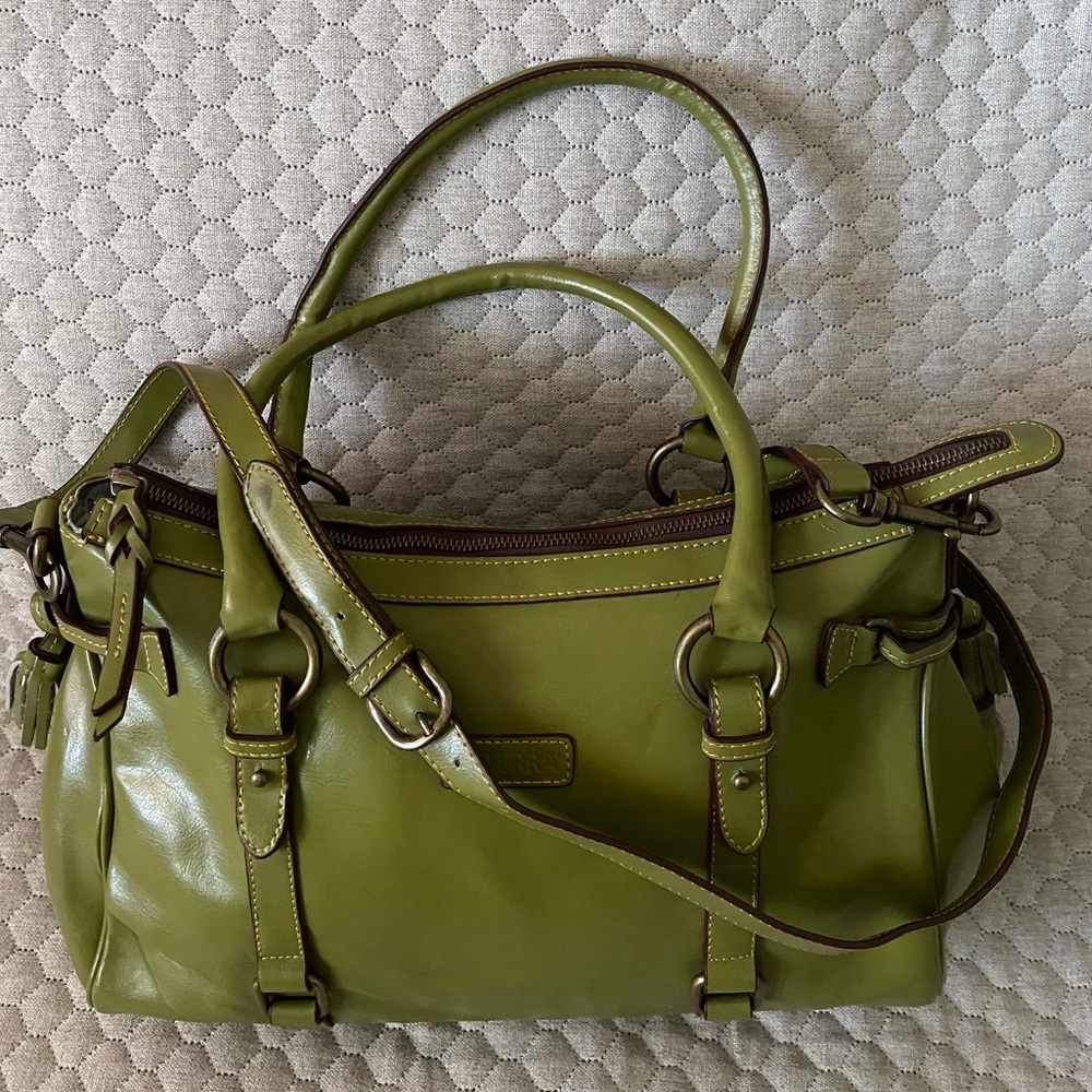 DÕTERRA 2- WAY BAG OLIVE GREEN